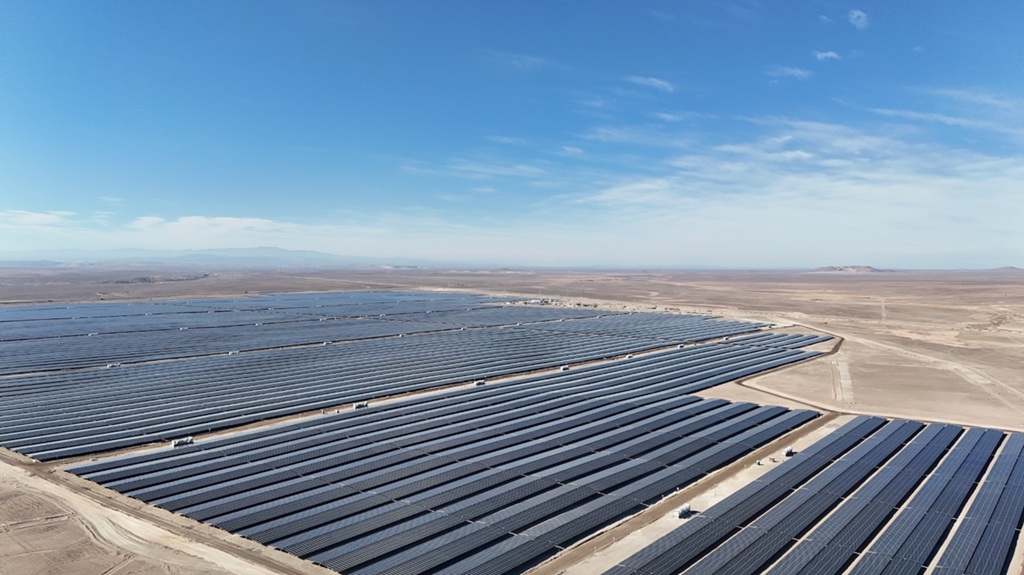 Chile avanza en energías renovables y enfrenta nuevos desafíos eléctricos